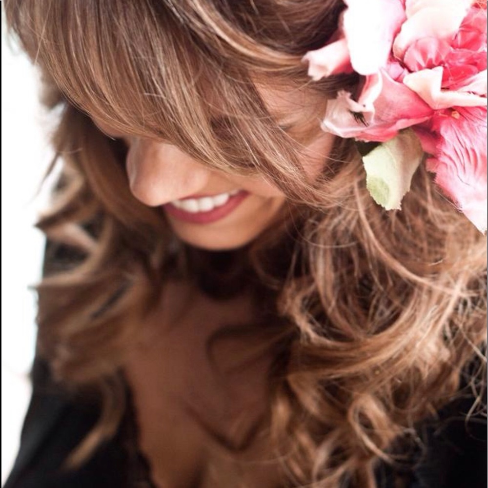 Meet your Posher, Shana